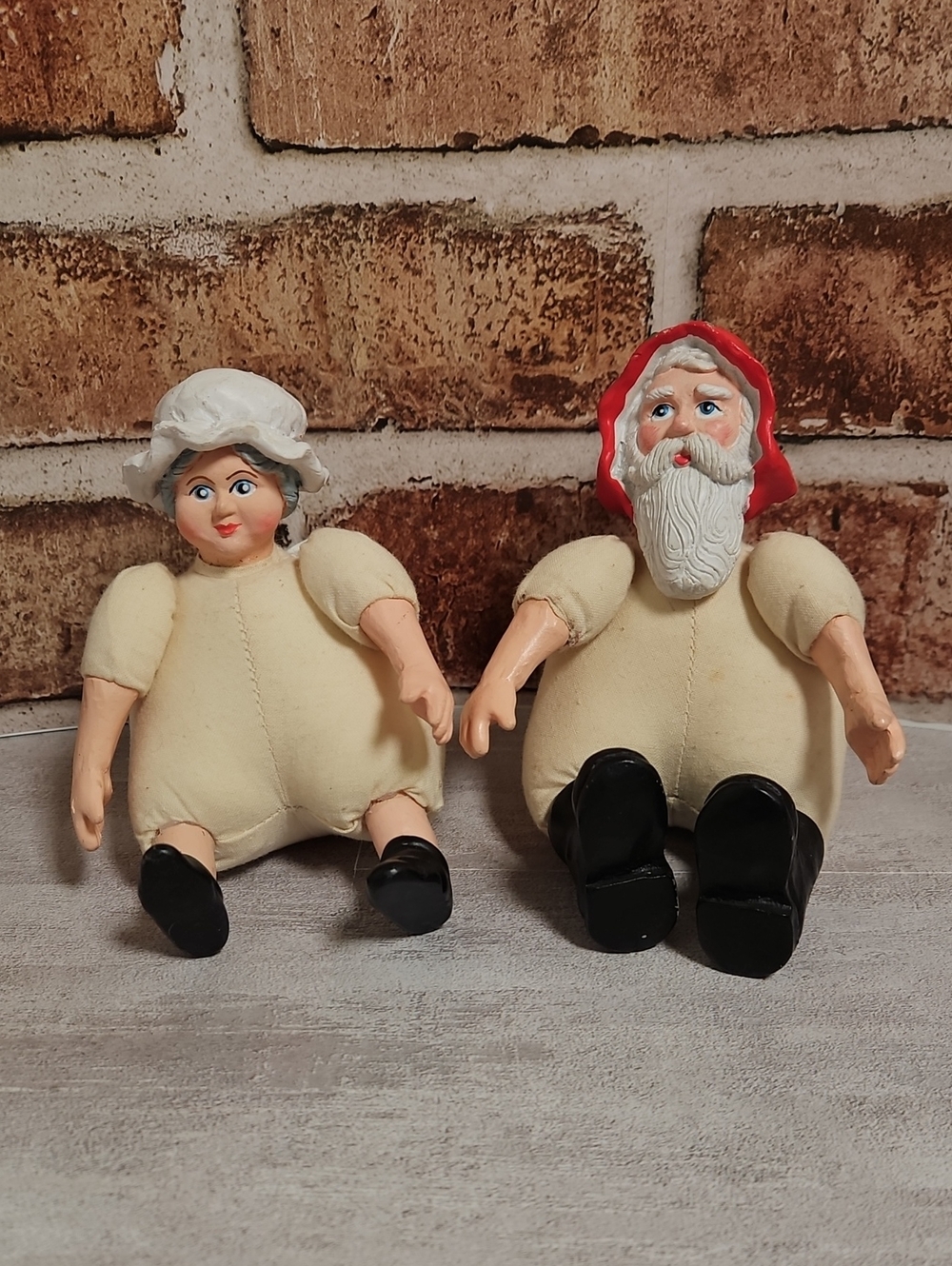 Vtg Wang's International Just for Keeps Muslin Santa Mrs Claus Doll Set